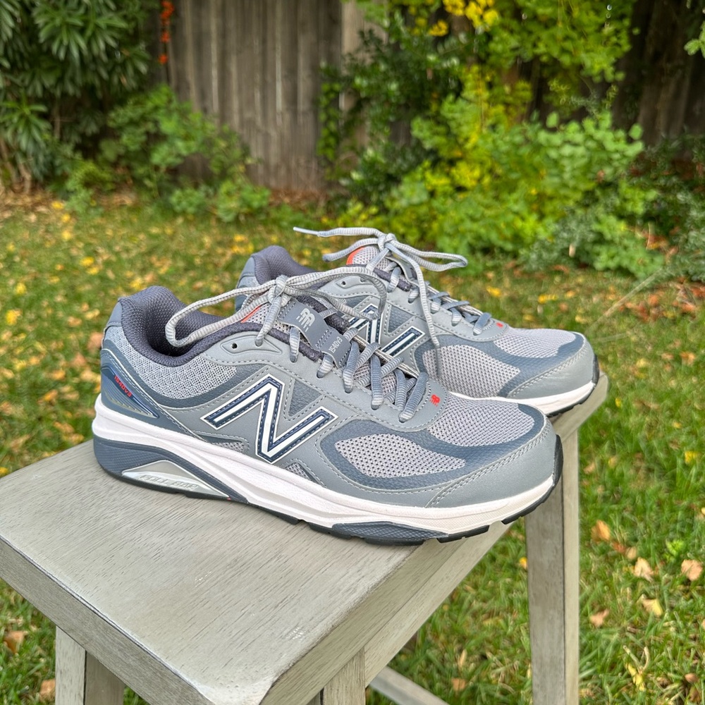 New Balance 1540v3. Women’s Size 9. Like New.